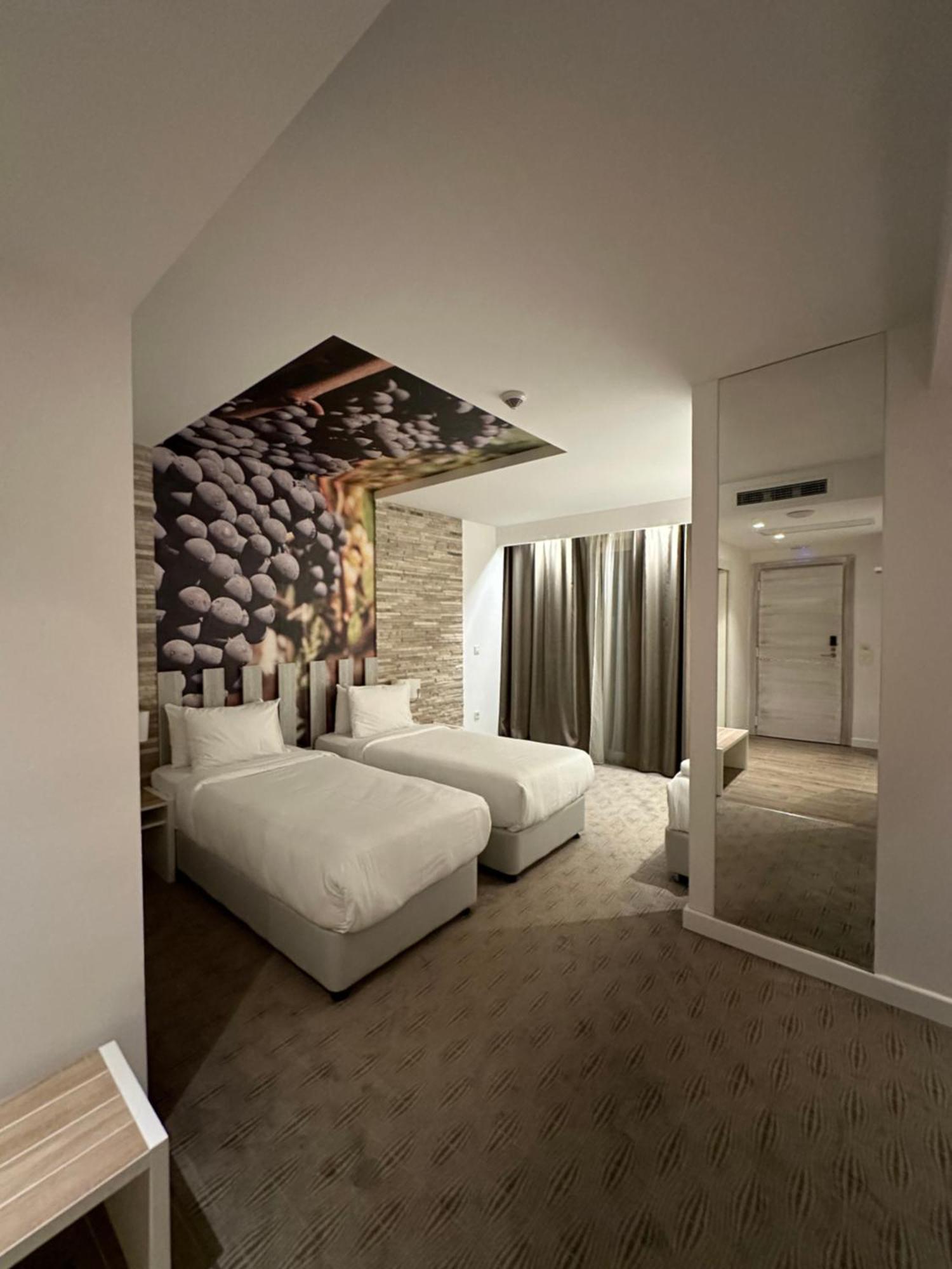 Hotel Nar Τρέμπινιε Εξωτερικό φωτογραφία