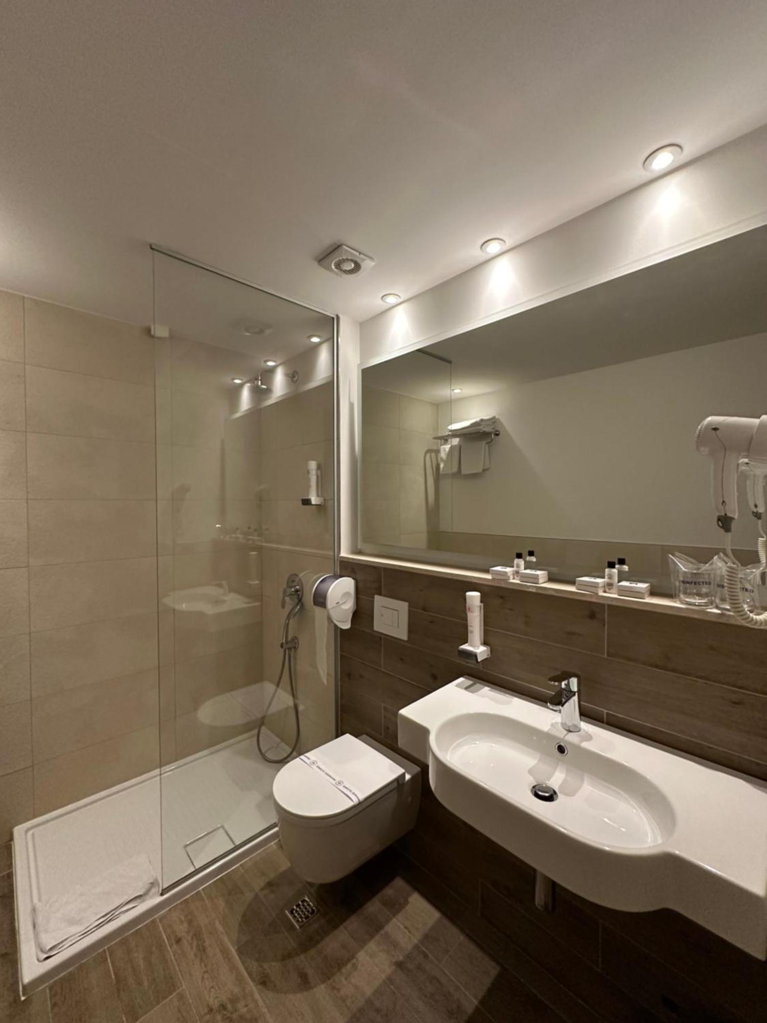 Hotel Nar Τρέμπινιε Εξωτερικό φωτογραφία