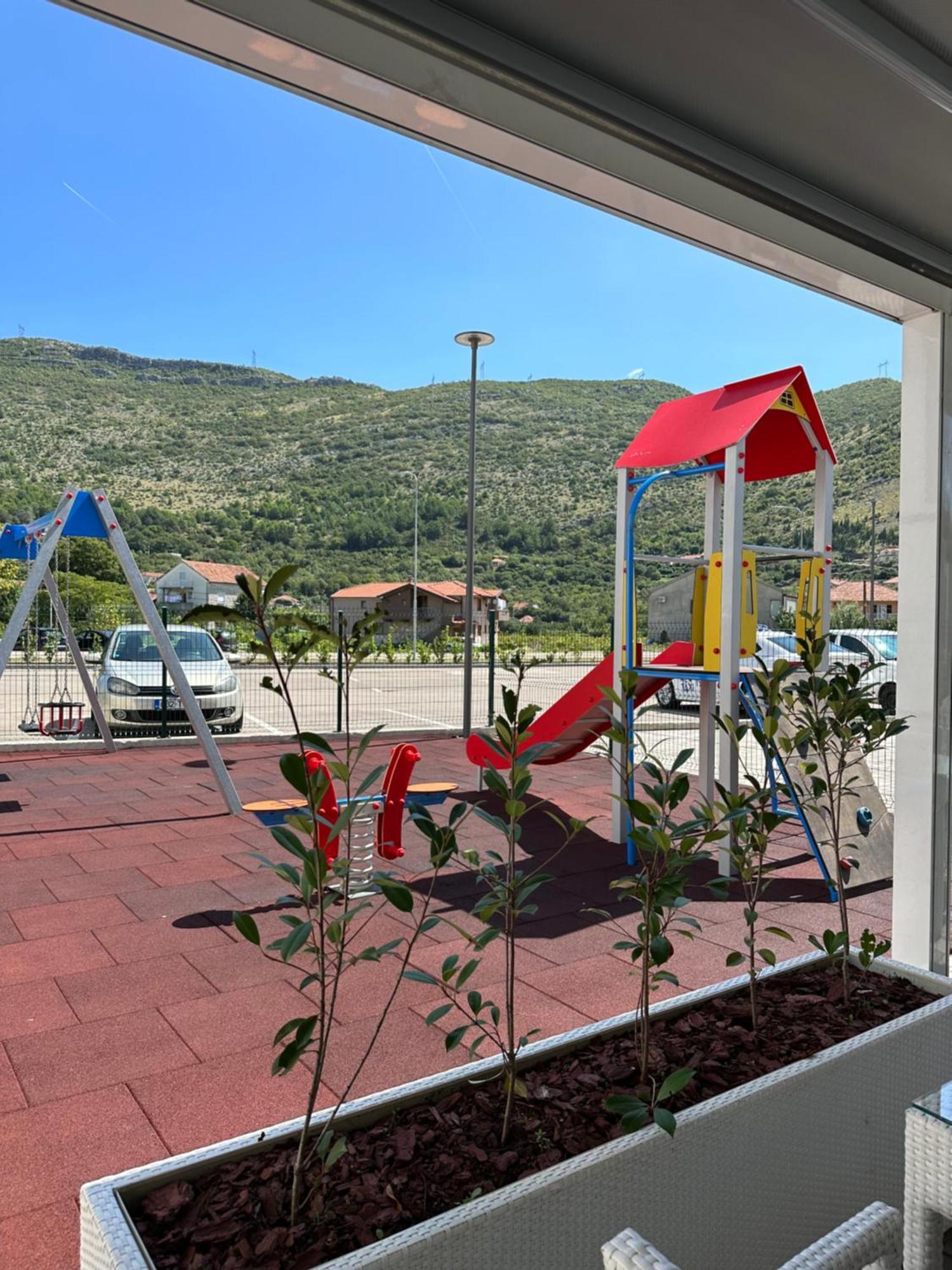 Hotel Nar Τρέμπινιε Εξωτερικό φωτογραφία