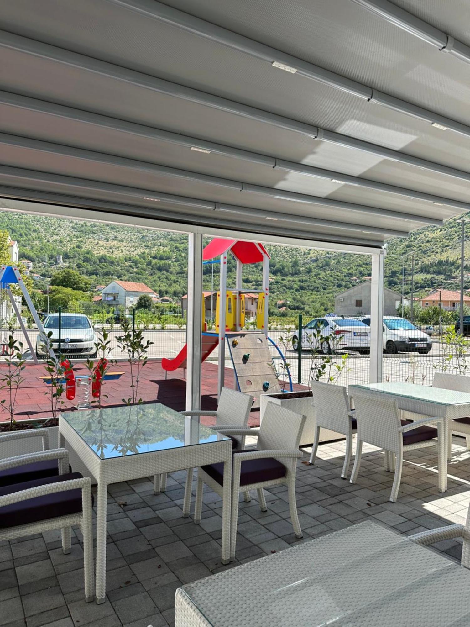 Hotel Nar Τρέμπινιε Εξωτερικό φωτογραφία