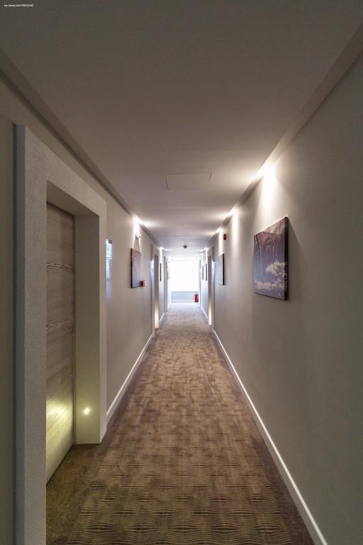 Hotel Nar Τρέμπινιε Εξωτερικό φωτογραφία